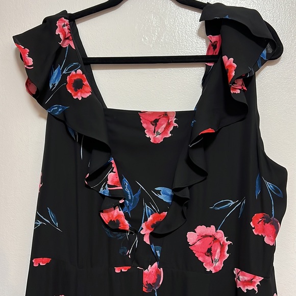 Black floral dress brand new - Picture 2 of 5